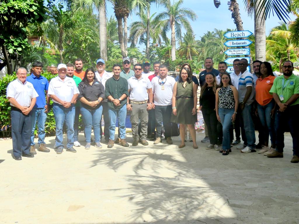 Participantes Seminario Taller Retos Islas de la Bahía, Roatán.